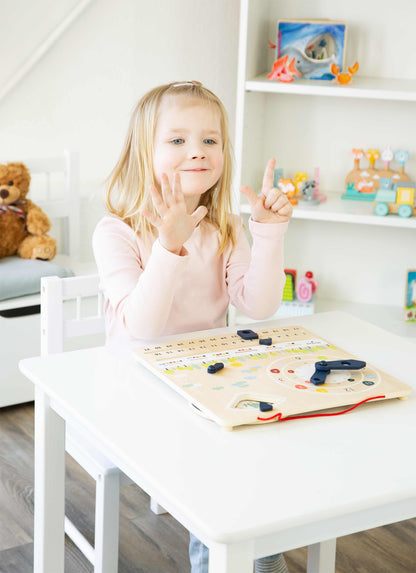 Učenički sat s kalendarom "Educate" | Trenutno nema podataka.